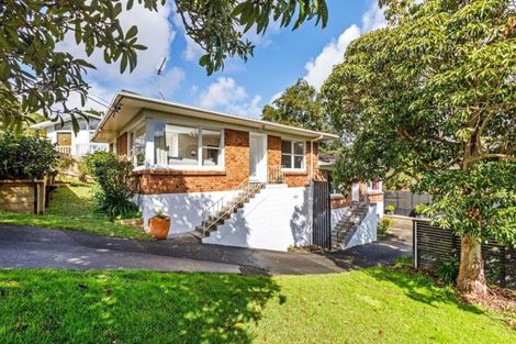 Photo of property in 1/10 Ellice Road, Totara Vale, Auckland, 0629