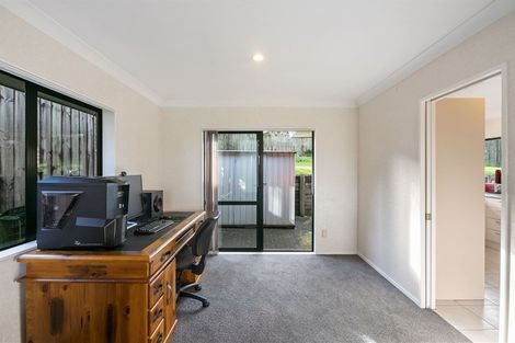 Photo of property in 13 Rathmar Drive, Manurewa, Auckland, 2105