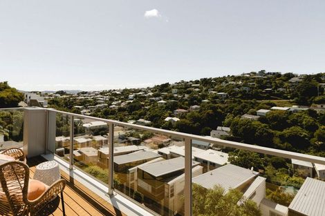 Photo of property in 5/69 Tiketike Way, Brooklyn, Wellington, 6021