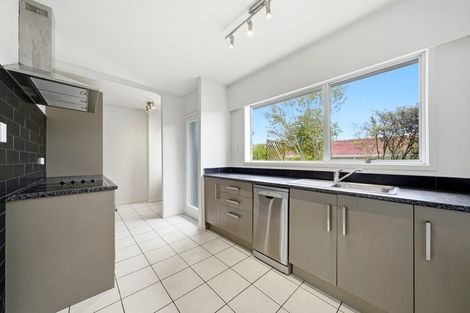 Photo of property in 4220a Great North Road, Glendene, Auckland, 0602