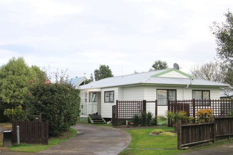 Photo of property in 22 Kentucky Crescent, Nawton, Hamilton, 3200