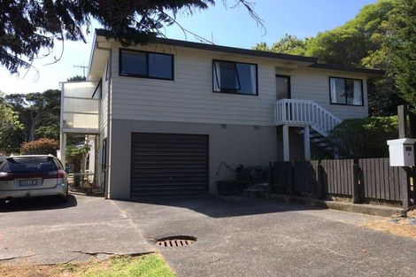 Photo of property in 1/138 Spinella Drive, Bayview, Auckland, 0629