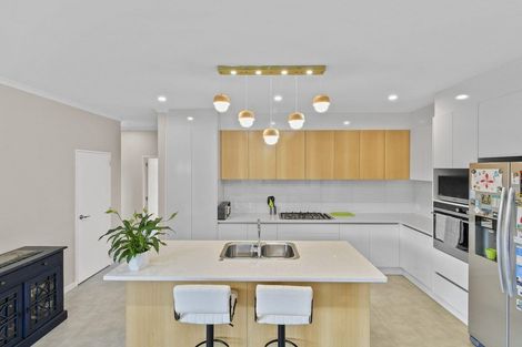 Photo of property in 3 Papaview Road, Papakura, 2110