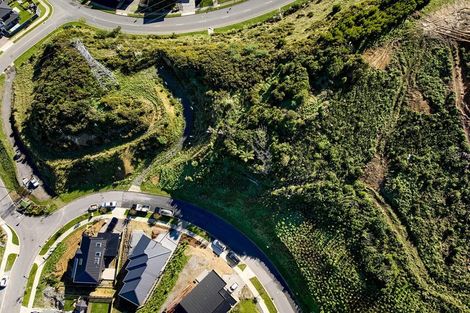 Photo of property in 19 Oakum Road, Whitby, Porirua, 5024