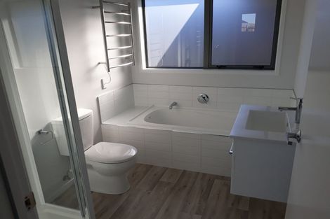 Photo of property in 26 Broadway Parade, Rolleston, 7615