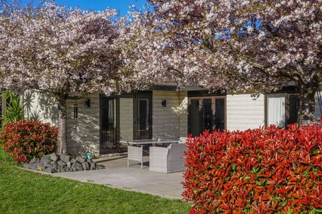 Photo of property in 10 Ludlow Place, Parklands, Christchurch, 8083