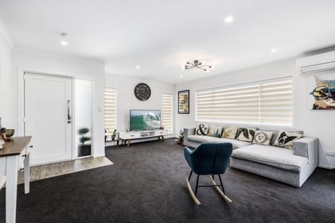 Photo of property in 33 Ladeira Place, Fitzroy, Hamilton, 3206