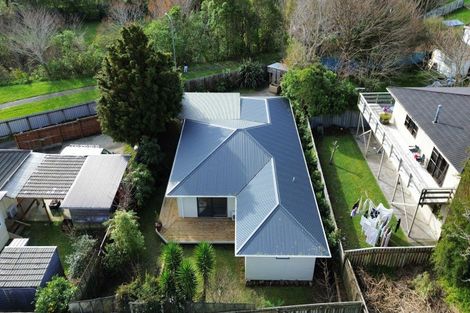 Photo of property in 1a Peel Place, Wainuiomata, Lower Hutt, 5014