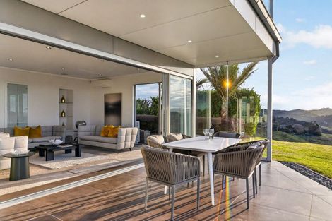 Photo of property in 83 Jervis Road, Waiwera, Orewa, 0994