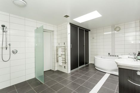 Photo of property in 6 Charlemont Street East, Ranfurly, 9332