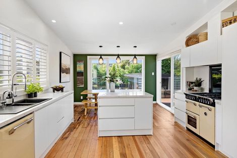 Photo of property in 21 Regina Street, Westmere, Auckland, 1022