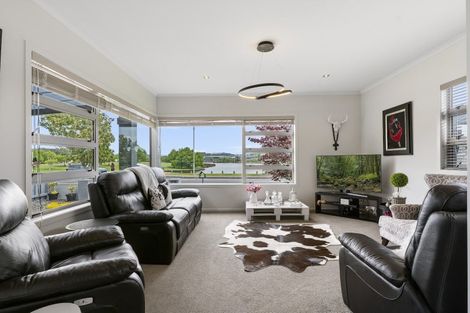 Photo of property in 21 Lakeview Quay, Pyes Pa, Tauranga, 3112