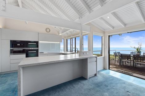 Photo of property in 2/51 View Road, Mairangi Bay, Auckland, 0630