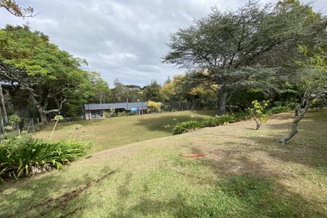 Photo of property in 69 Pupuke Road, Birkenhead, Auckland, 0627