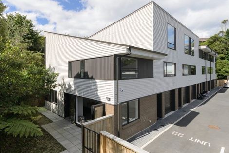 Photo of property in 18/8 Thatcher Crescent, Crofton Downs, Wellington, 6035