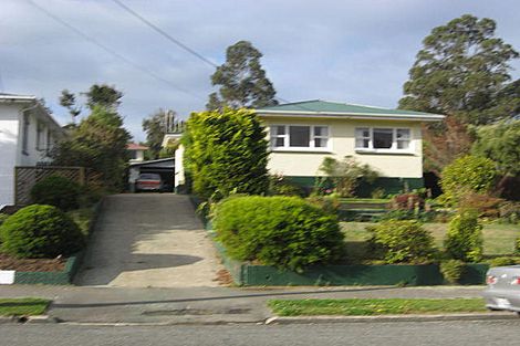 Photo of property in 20 Oxford Street, Holmes Hill, Oamaru, 9401