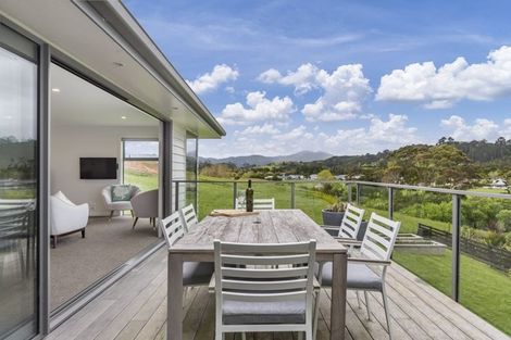 Photo of property in 4 Penney Rise, Matakana, 0985