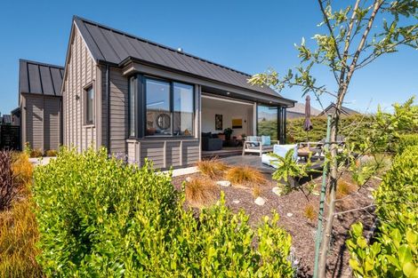 Photo of property in 5 Parera Lane, Jacks Point, Queenstown, 9371