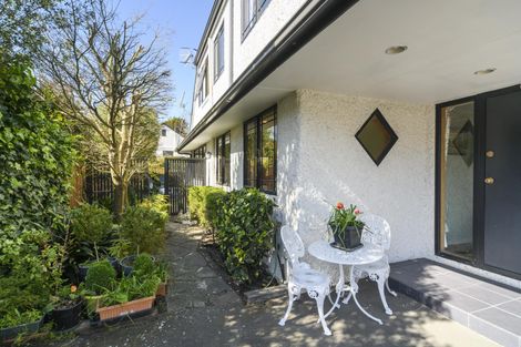 Photo of property in 23 Chadwick Place, Highbury, Palmerston North, 4412