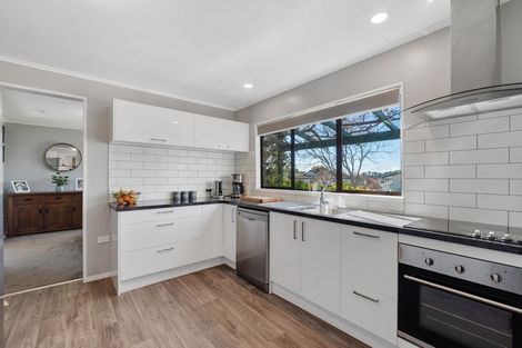 Photo of property in 44 Lansdowne Crescent, Glenview, Hamilton, 3206