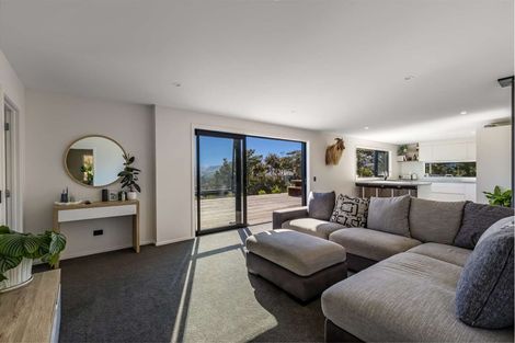 Photo of property in 64 Golf Road, Wakefield, 7025