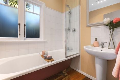 Photo of property in 128 Paremata Road, Paremata, Porirua, 5024