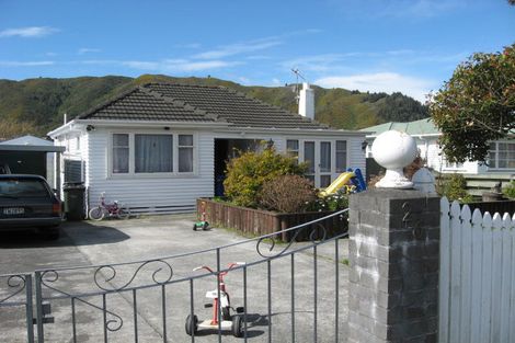 Photo of property in 26 Westminster Road, Wainuiomata, Lower Hutt, 5014