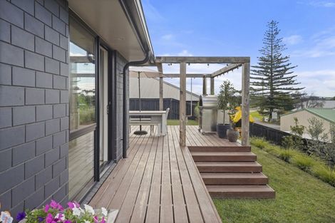 Photo of property in 6 Pataki Place, Omokoroa, 3114