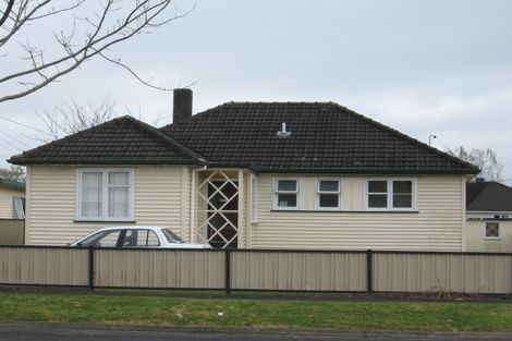 Photo of property in 37 Old Farm Road, Hamilton East, Hamilton, 3216