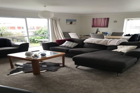Photo of property in 1/28 Rewarewa Road, Te Atatu Peninsula, Auckland, 0610
