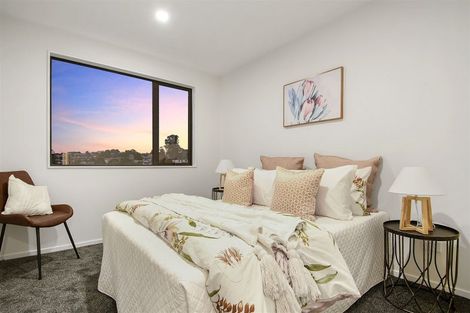 Photo of property in 2/6 Kereru Street, Henderson, Auckland, 0612