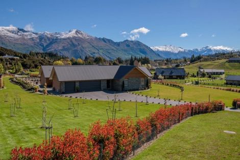 Photo of property in 2 Highfield Ridge, Wanaka, 9305