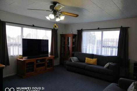 Photo of property in 221 Mahia Road, Wattle Downs, Auckland, 2103