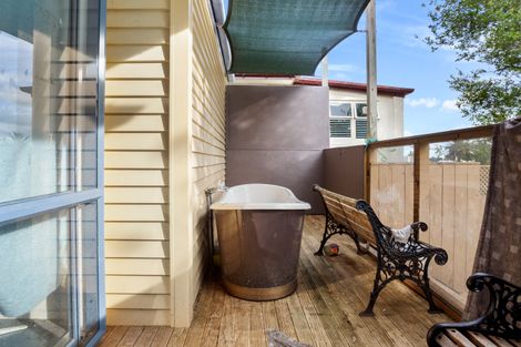 Photo of property in 225 Whitaker Street, Te Aroha, 3320