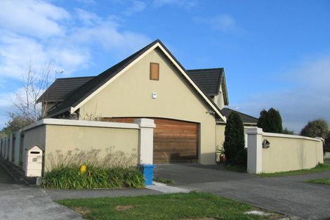 Photo of property in 20 Ruapehu Drive, Fitzherbert, Palmerston North, 4410