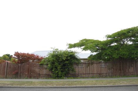 Photo of property in 22 Orrick Crescent, Avondale, Christchurch, 8061