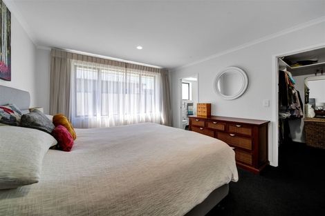 Photo of property in 4 Gleneagles Way, Waiwhakaiho, New Plymouth, 4312