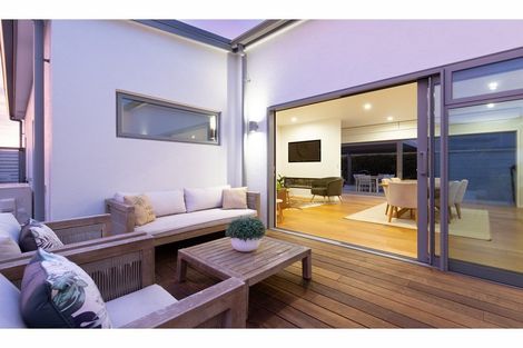 Photo of property in 19 Awatira Drive, Papamoa Beach, Papamoa, 3118