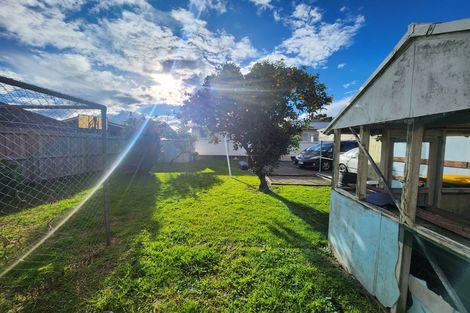 Photo of property in 9 Addington Avenue, Manurewa, Auckland, 2102