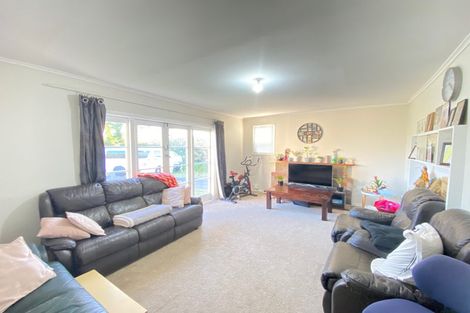 Photo of property in 41 Garelja Road, Henderson, Auckland, 0612