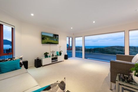 Photo of property in 126a Marine Parade, Mount Maunganui, 3116