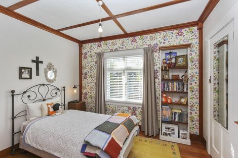 Photo of property in 15 Wallace Place, Westown, New Plymouth, 4310