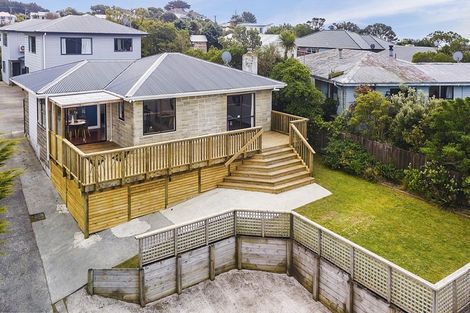 Photo of property in 31 Hiwi Crescent, Titahi Bay, Porirua, 5022
