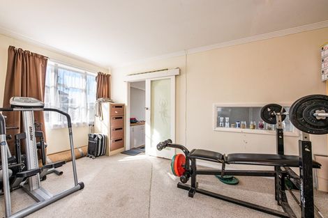 Photo of property in 95 Moorefield Road, Johnsonville, Wellington, 6037