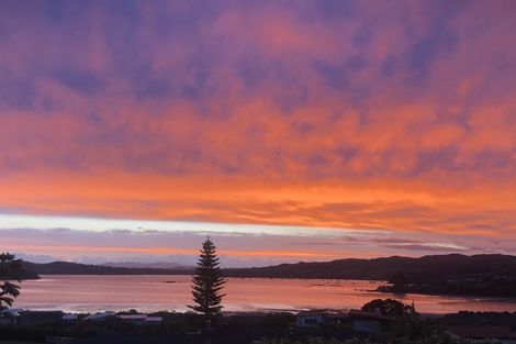 Photo of property in 29 Muritai Road, Parua Bay, Whangarei, 0174