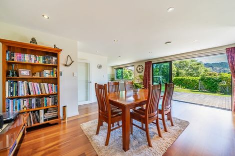 Photo of property in 43c Dowling Grove, Silverstream, Upper Hutt, 5019