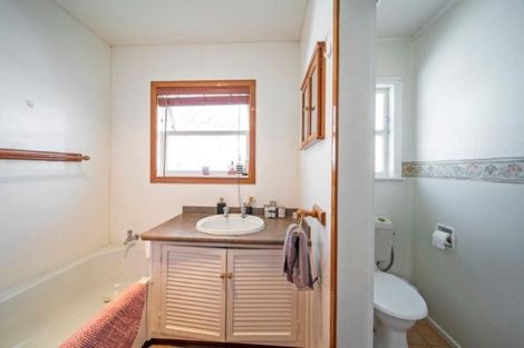 Photo of property in 25 Hunter Street, Hawera, 4610