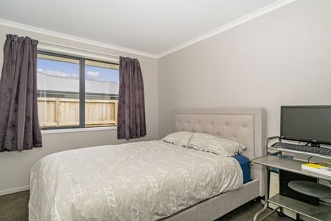 Photo of property in 90 Kupe Drive, Whitianga, 3510