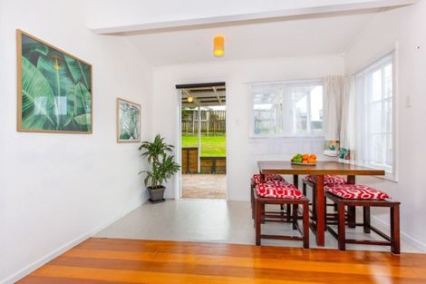 Photo of property in 13 Main Road, Raglan, 3225