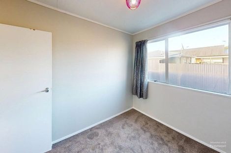 Photo of property in 17 Tainui Street, Castlecliff, Whanganui, 4501